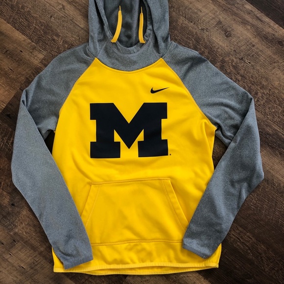 university of michigan nike sweatshirt